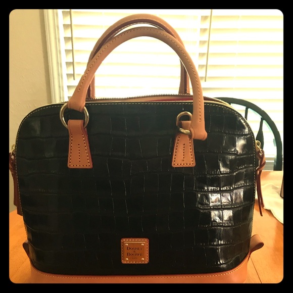 Dooney & Burke Tote with shoulder strap - Picture 1 of 2